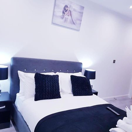 Z Home Apartments Leicester Exterior foto