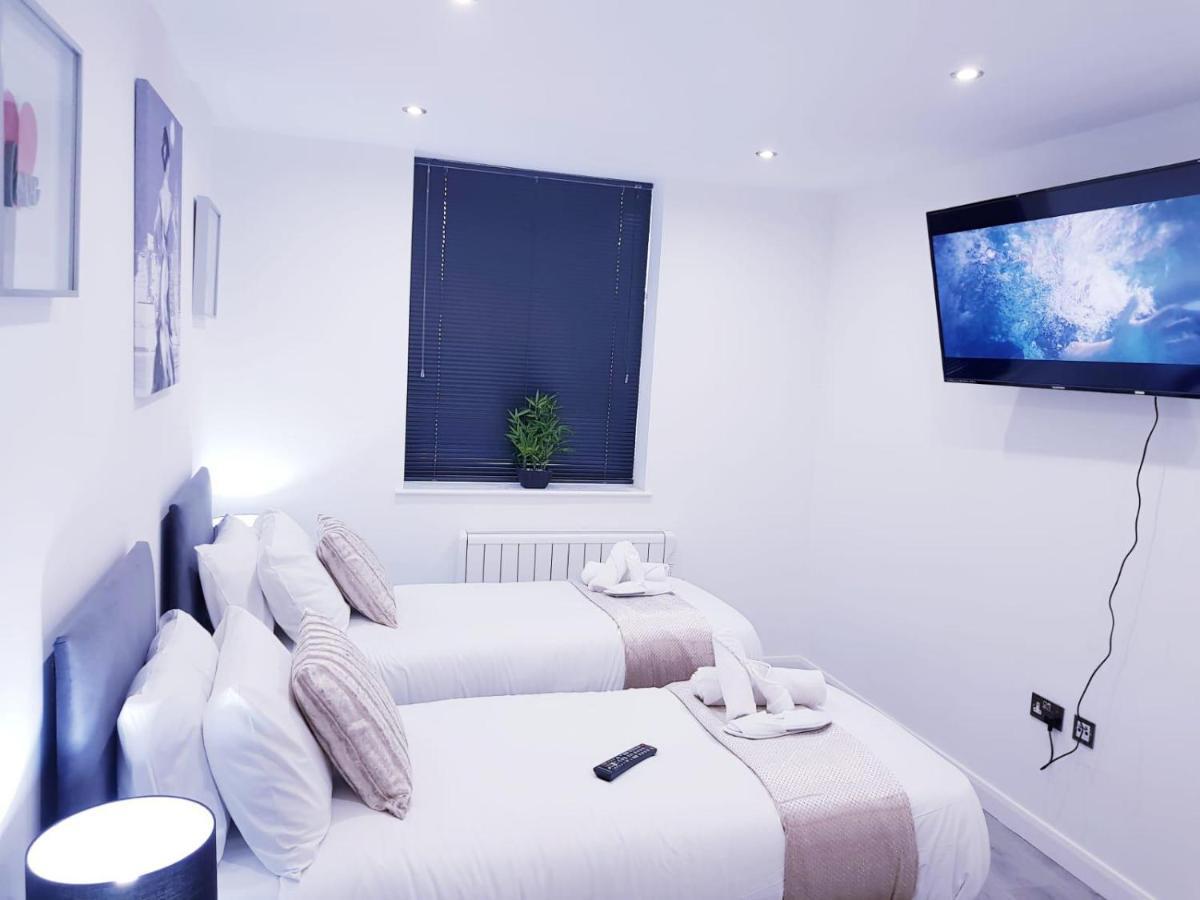 Z Home Apartments Leicester Exterior foto