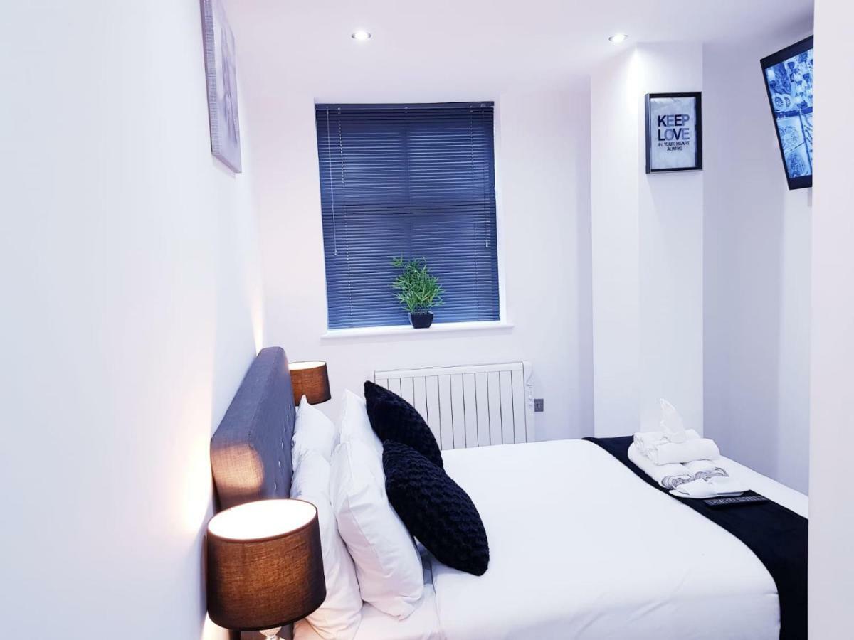 Z Home Apartments Leicester Exterior foto