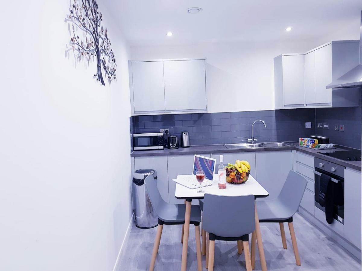 Z Home Apartments Leicester Exterior foto