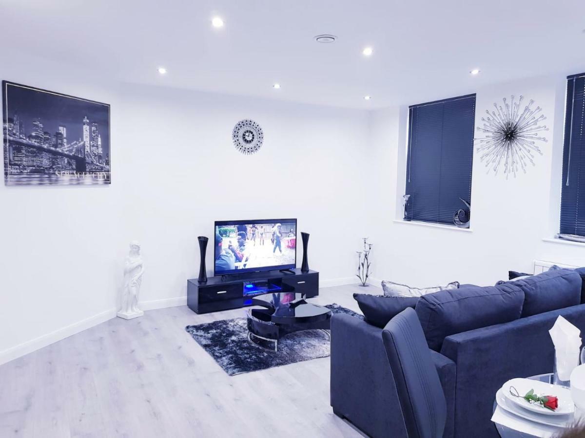 Z Home Apartments Leicester Exterior foto